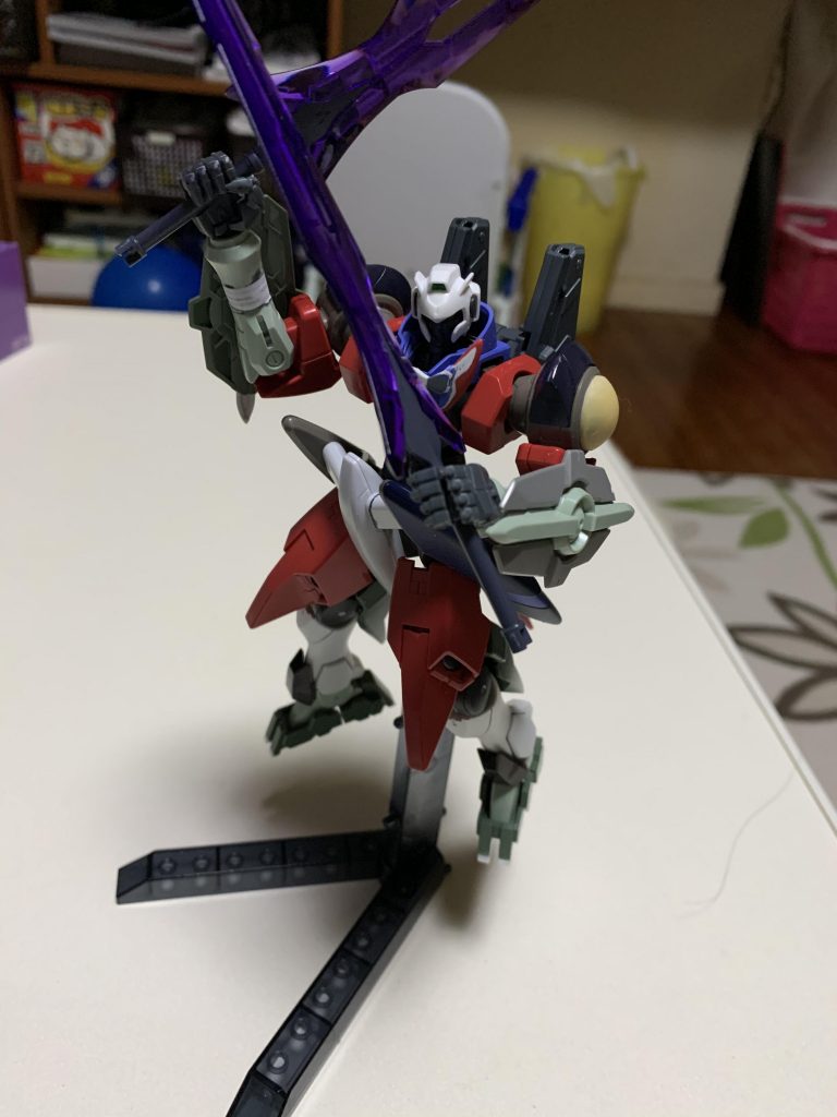 とりあえず部分的に延長したりハンドパーツを変えて塗装に入りました。  