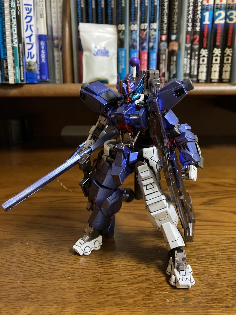 形式番号:ASW-G-29 侍【雅】
外見からしてガンダムアスタロト系のキットをミキシングしてビルドしたガンダムとわかるが、このガンプラとそれを駆けるダイバーの詳細は不明。
侍をモチーフにバランス良くミキシングしたそうな…
シド(シドー・マサキ)と同様に多彩なクリエイトミッション、他のフォース主催の高難易度ミッションをたった1人で挑戦しては難なくクリアする凄腕のダイバーと噂される。
異名である「孤高の鬼侍」の名の通り、鬼神の如き強さは上級者ダイバーでも恐れるほどでもある。
