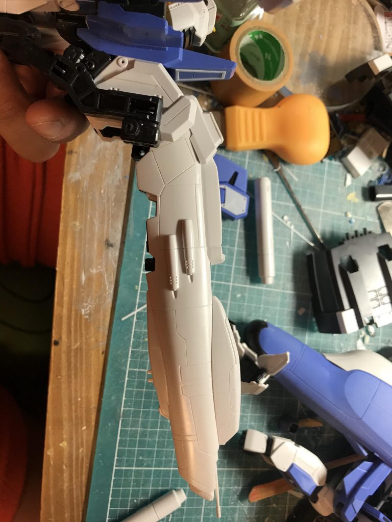 スタビライザーには特に拘って塗装と筋彫りをしました。