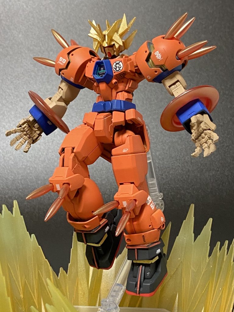 機体各部が展開、変型してスーパーモードへ。