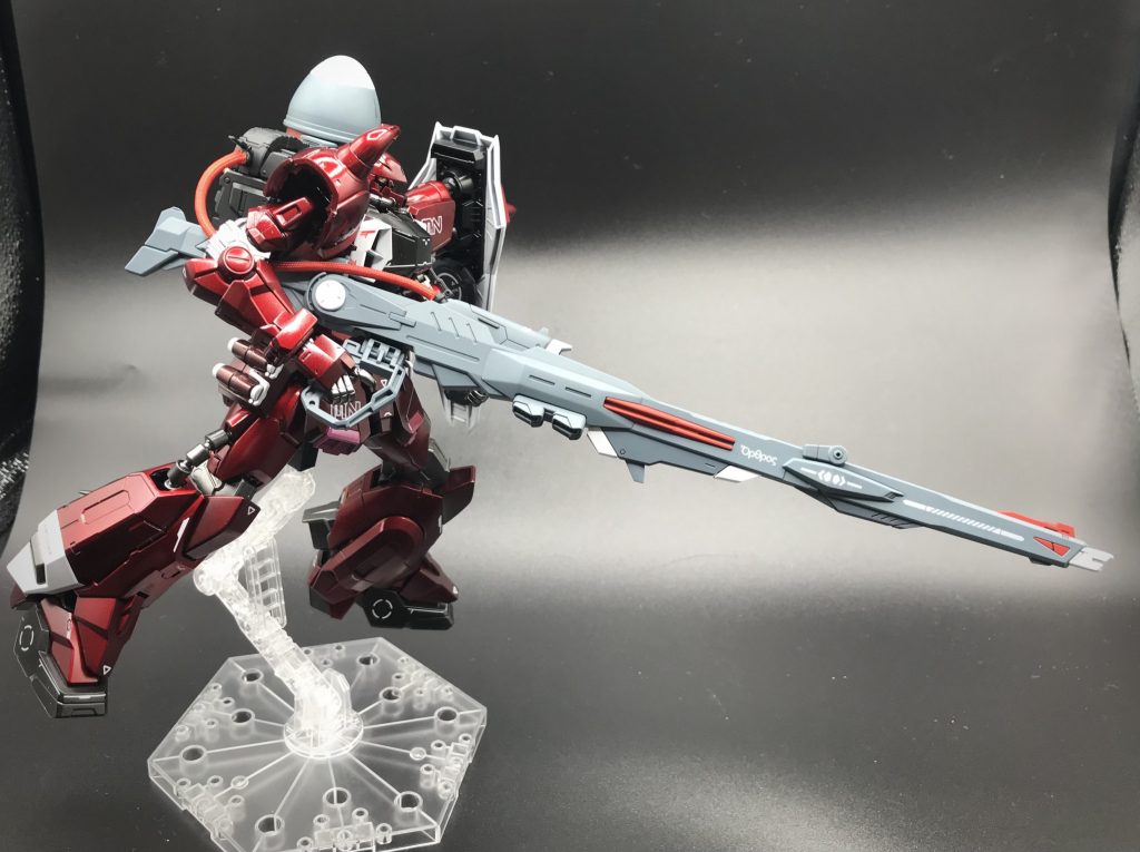 なんとなく武器もテカテカにするとやりすぎかなと思ったので武器は艶消しにしてあります。しかし、ガナーウィザードデカすぎ‥通常時は折り畳み可能なのでいいですが展開すると写真に収まらない😓