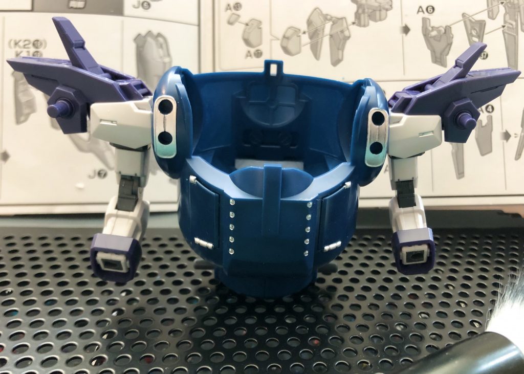 腕や脚の接続はボールデンアームで!ボールデンアーム、便利過ぎる!!