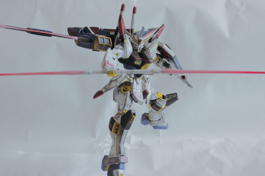 全体的にスジ彫り、プラ板によるディテールアップ、フル塗装、ウェザリング 、デカール、つや消しにてフィニッシュ 