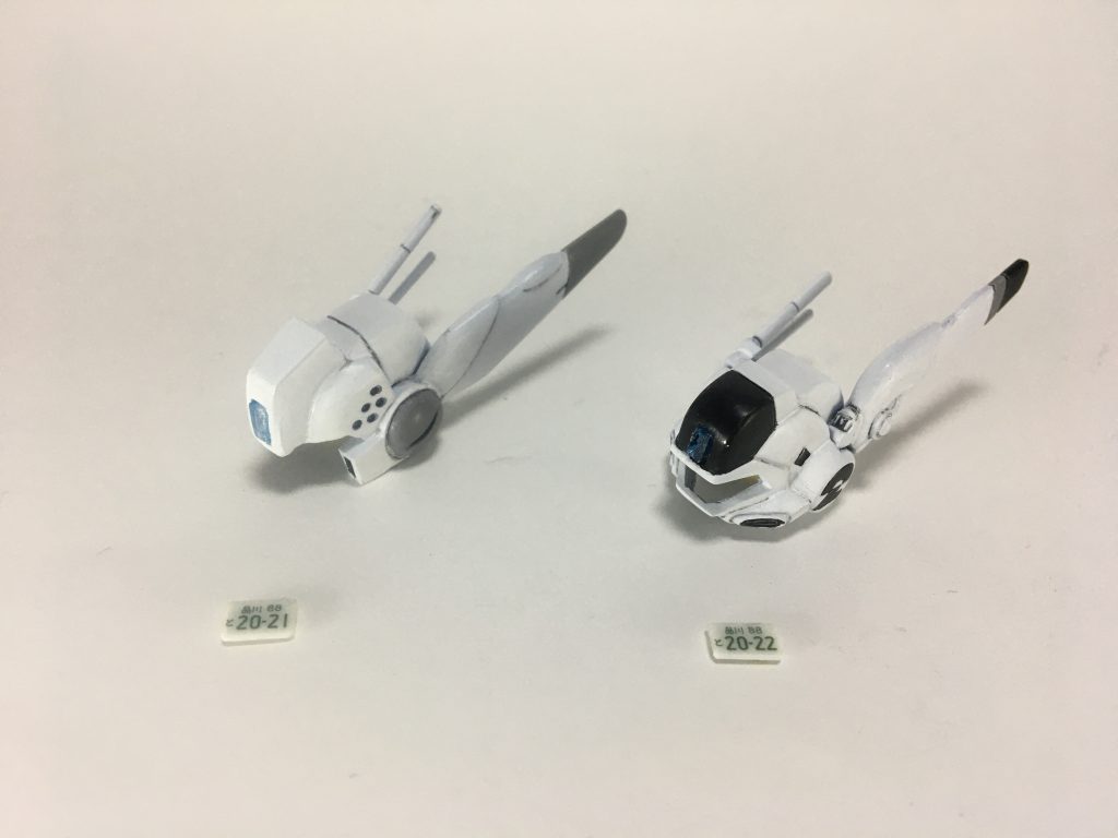 1、2号機ヘッドはヘルメット式にして換装できるようにしてあります。ナンバープレートもマグネットで交換可能