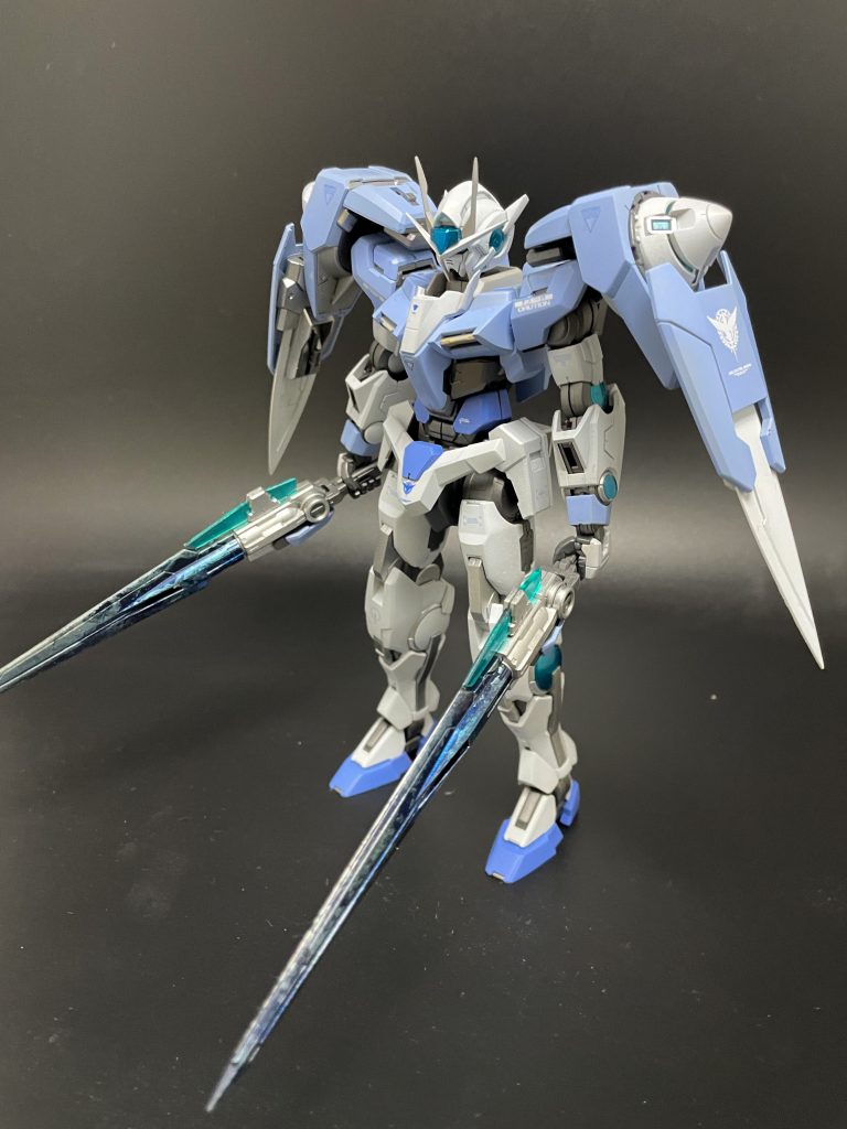 ダブルオー本体カラーコンセプトは「インスペクションカラーの対極」としました。私の住んでいる北海道は例年より寒い日が多いこともあり、雪や氷の冷たさを感じられるような色合いを目指しました。