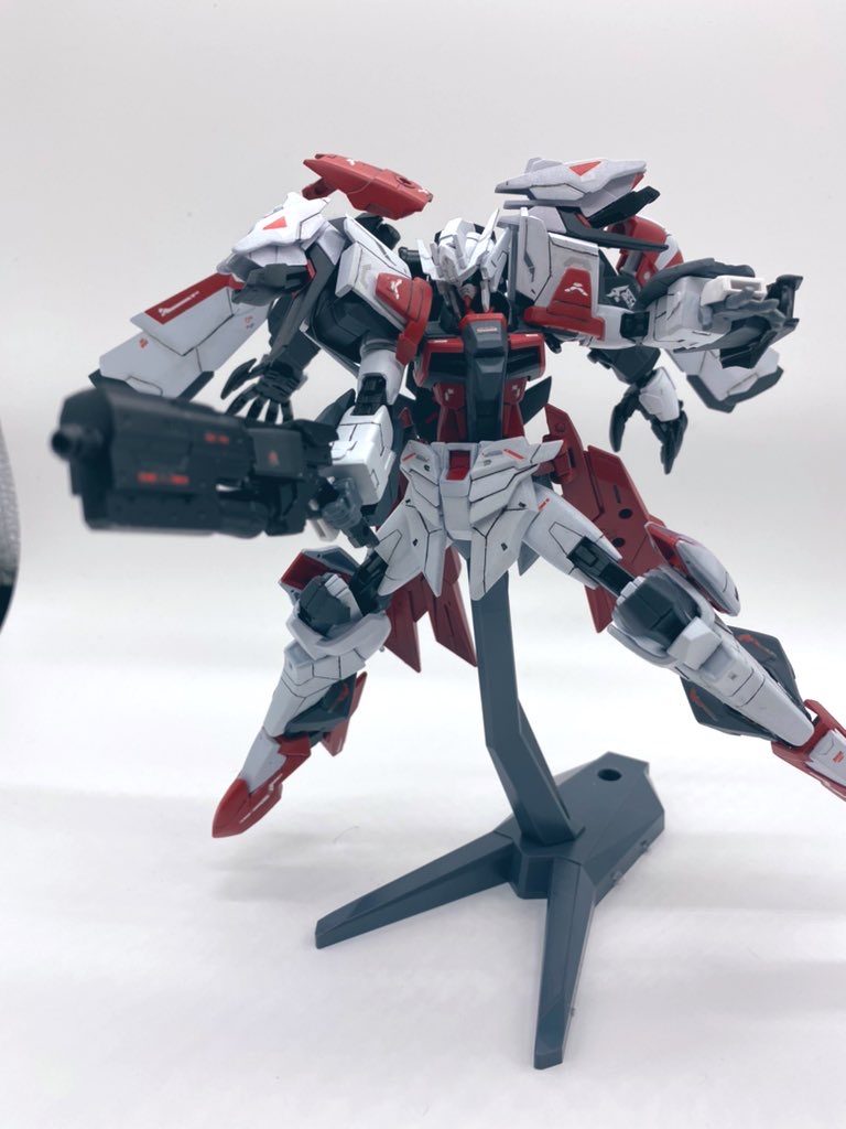 アクションポーズを何枚か 