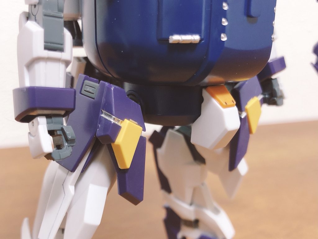 腰部分もAGEⅡマグナムのフロントパーツ、サイドスカートを取り付けています!