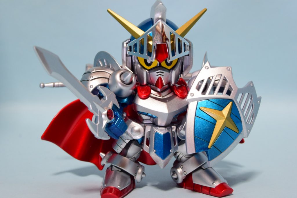 選ばれし者、騎士ガンダムの冒険が始まる…。