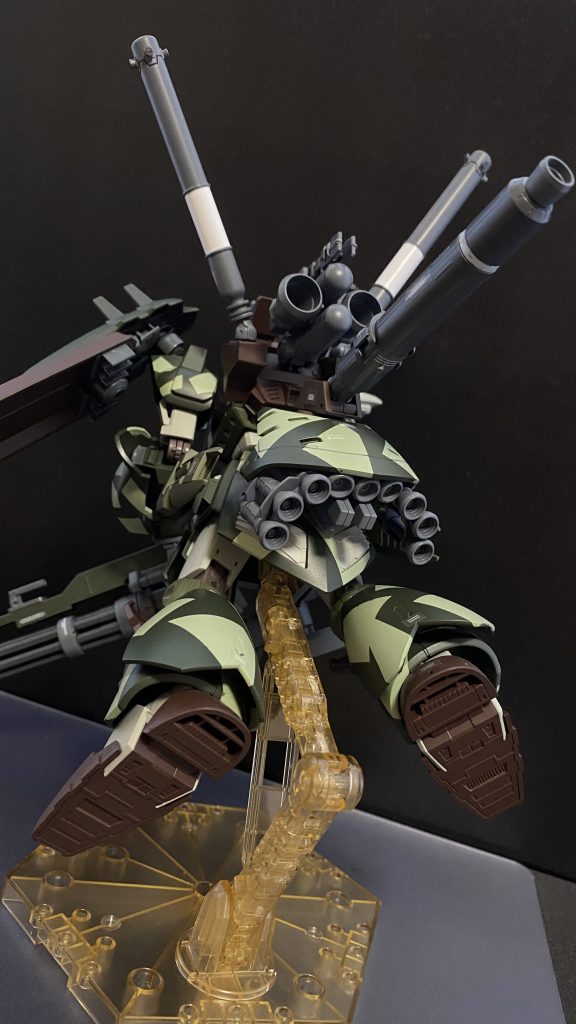 後ろ姿の「カッコイイ」をテーマに作っております。