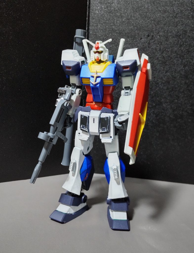 シンプルにお互いのボディ交換をして、後は違和感が無いようにマーカー塗装を行いました。少し腰部が拡張されていますが、違和感は無いと思います。