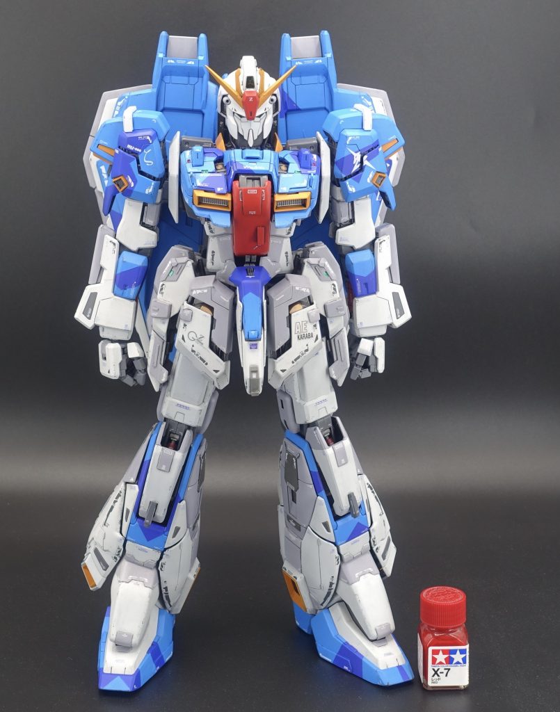 PG大きいです、タミヤエナメルカラー瓶と比較ですw