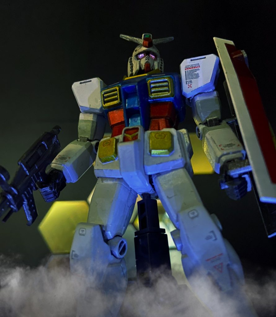 おまけ自分が写り込んだので、エフェクトでごまかしたついでにフィルターかけたら、予期せぬイラスト風というか‥なんかすっごく大河原様。笑