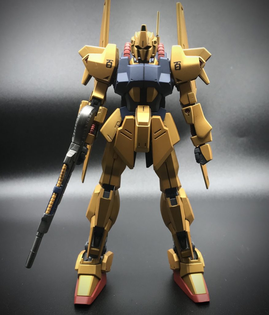 最近ガイアノーツの黒サフが品切れ中ばかりで購入できず。今回はサフ→黒塗装→ゴールドと言う流れで塗装しています。ゴールドはバーチャロンカラーのビィクトリーゴールド!中々いい感じの色味かなと思っています😗