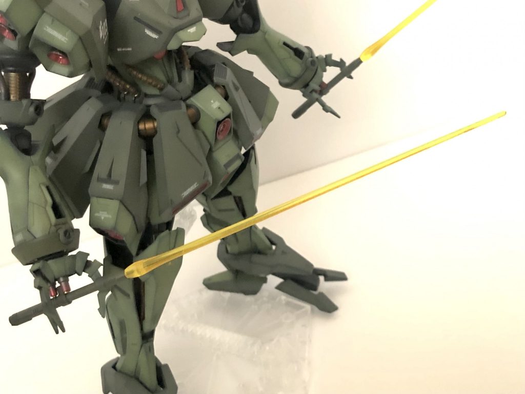 ビームサーベル。クリアオレンジで塗装しています。