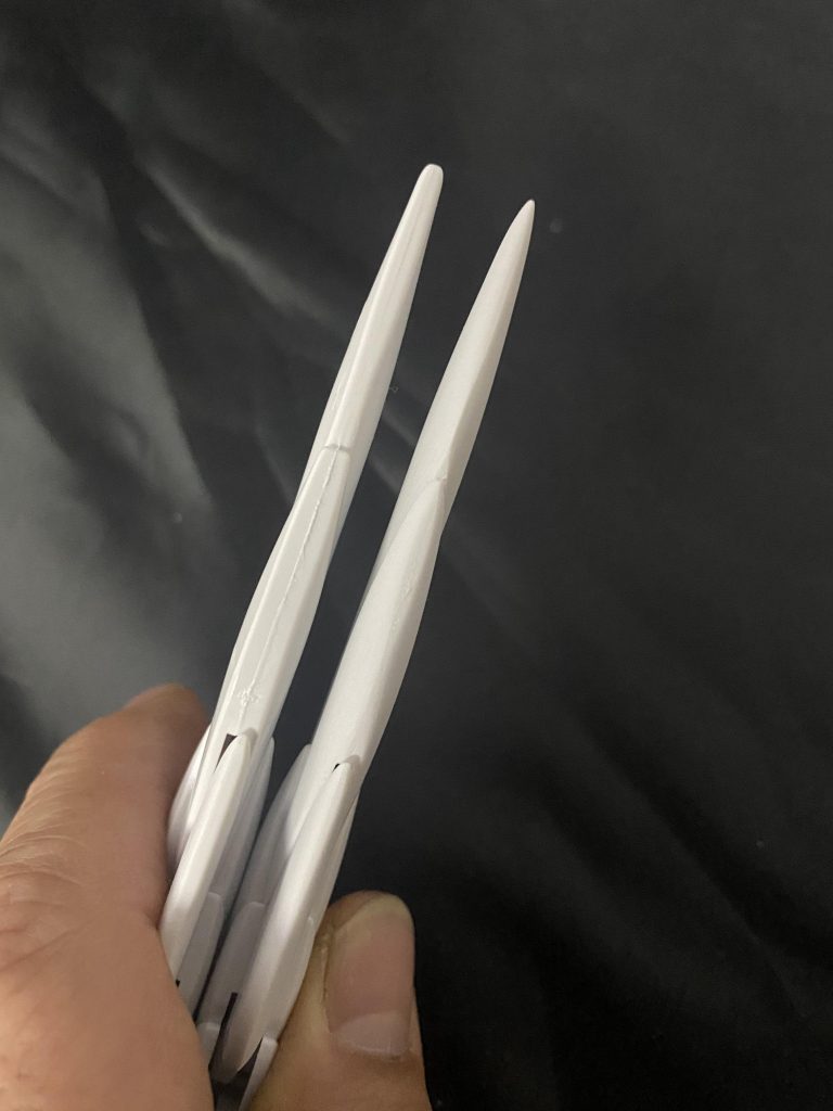 合わせ目とりと先に向けて細く削りました。