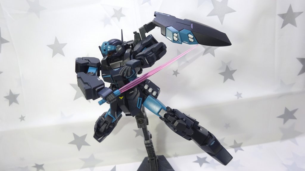 可動範囲の改造などは無し。キットそのままでもぐりぐり動かせる良キットのジェスタ。もしまだ組んだことがない人がいたらこれをオススメしたいくらいには好き。あ、肘のマルイチモールドは本来はブルー系で塗り分ける部分だったけど関節色のままで塗っちゃった。