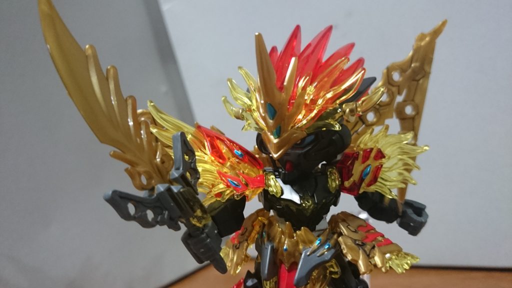 ・立神こちらにはデバイス機能が付随しており、タイガーメモリを挿入出来るっス。付属のメモリの他にも挿入可能。裏表合わせたら計6枚挿せるっス