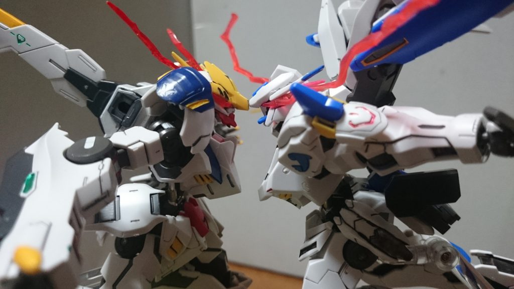 vsバルバトスルプスレクス!この展開、見てみたくはあった