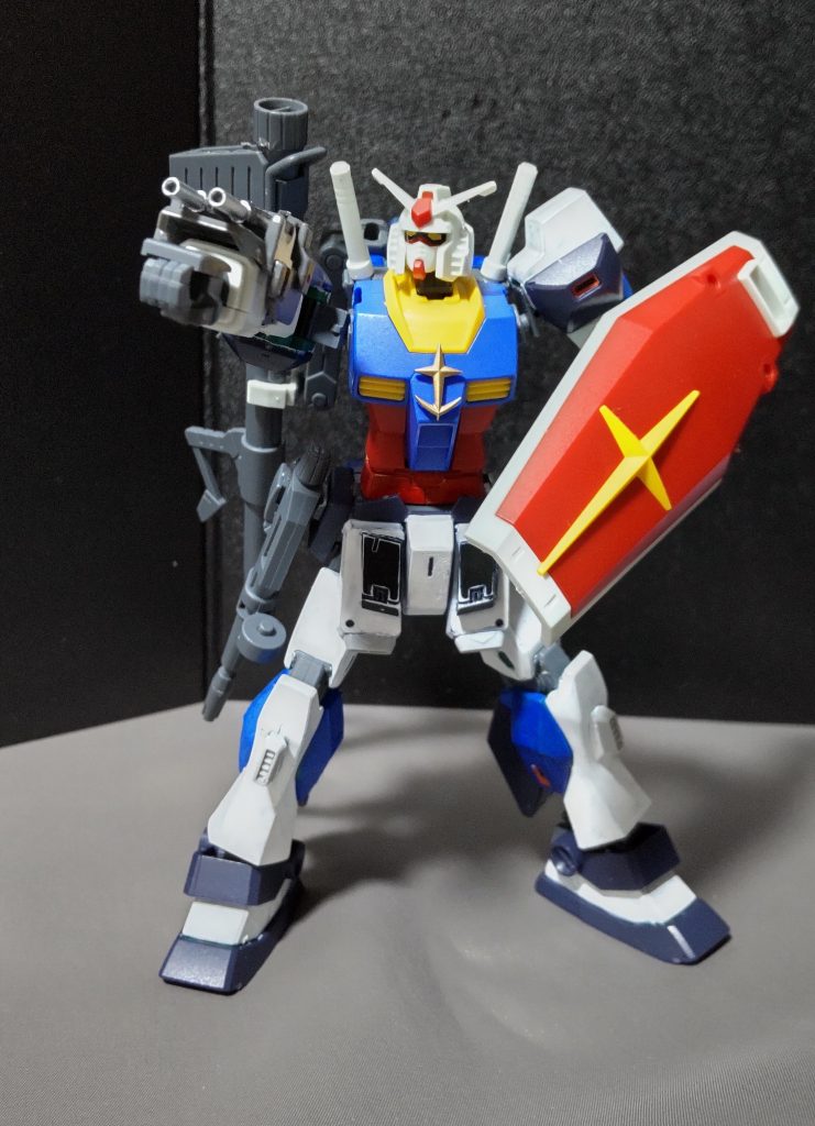 二連装アームガン(実弾)頭部バルカンより威力はあるが弾数は少なめで、弾を撃ち尽くした際はパージされる。