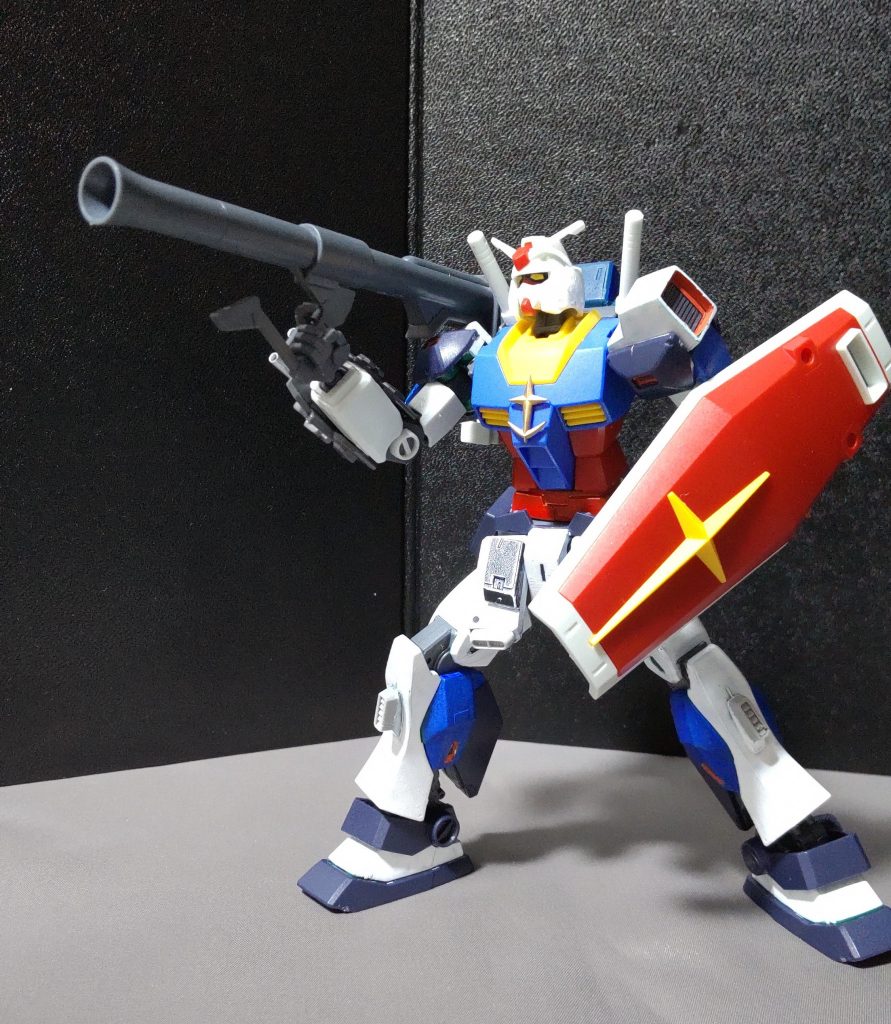 ハイパーバズーカ思うんだが、アムロってバズーカ好きよねぇ…ア・バオア・クーの決戦時は両腕バズーカだし、νガンダムでもバズーカの遠隔操作でギュネイを落としてたからなぁ。