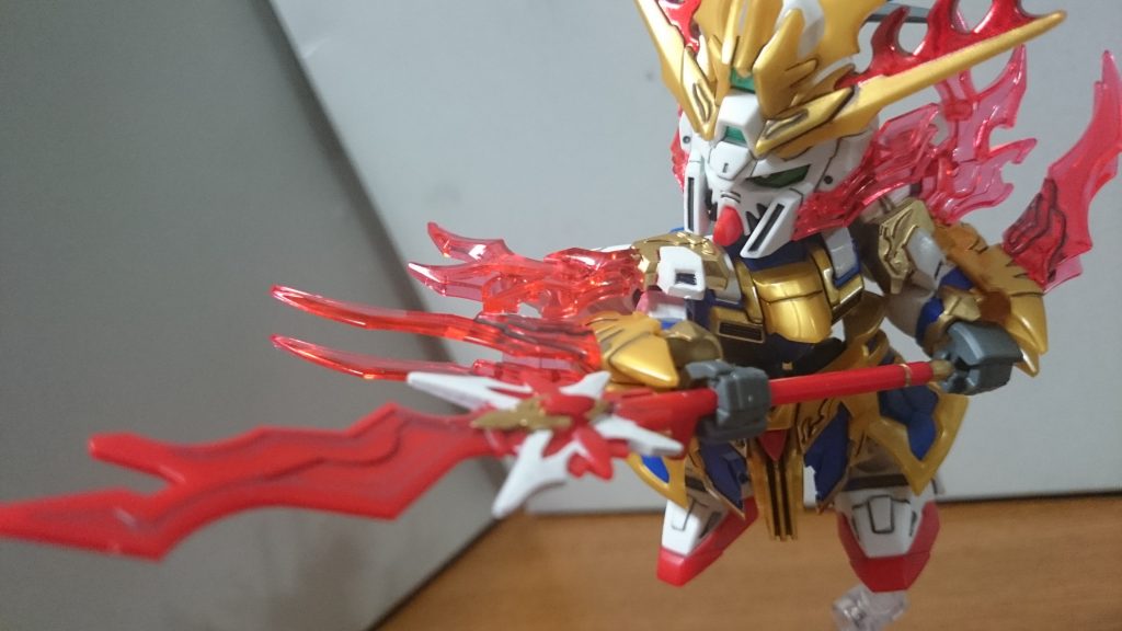 両手持ちはかなりギリギリ…………アウト寄り