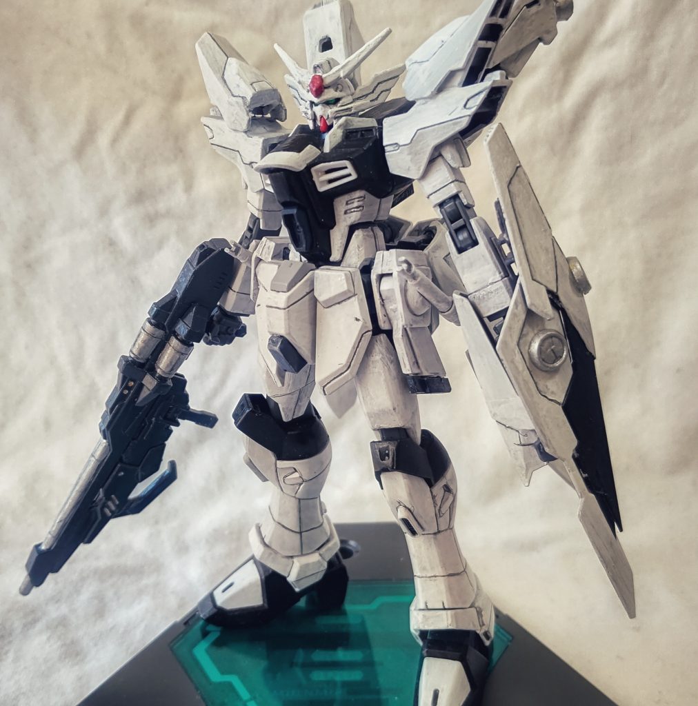 ZGMF-X06A ORACION G.U.N.D.A.Mザフトが開発した高機動型対MS戦用MSニュートロンジャマーキャンセラー搭載しており、核動力から得られるエネルギーを用いた高加速力に耐えられるフレームの強度・追従性の実験機として開発された。