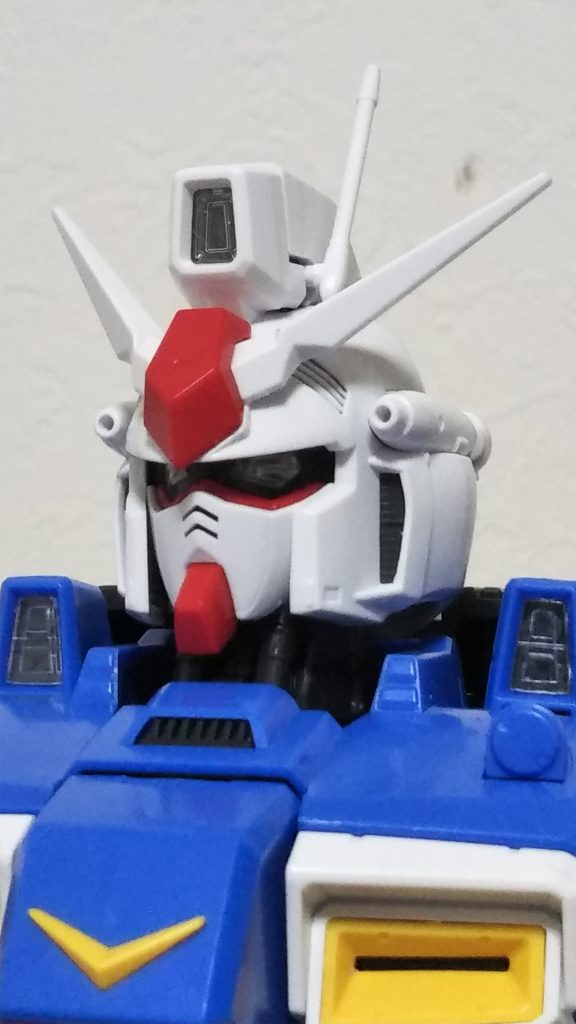 スミ入れ箇所はアンテナの裏の細い溝にのみしています!