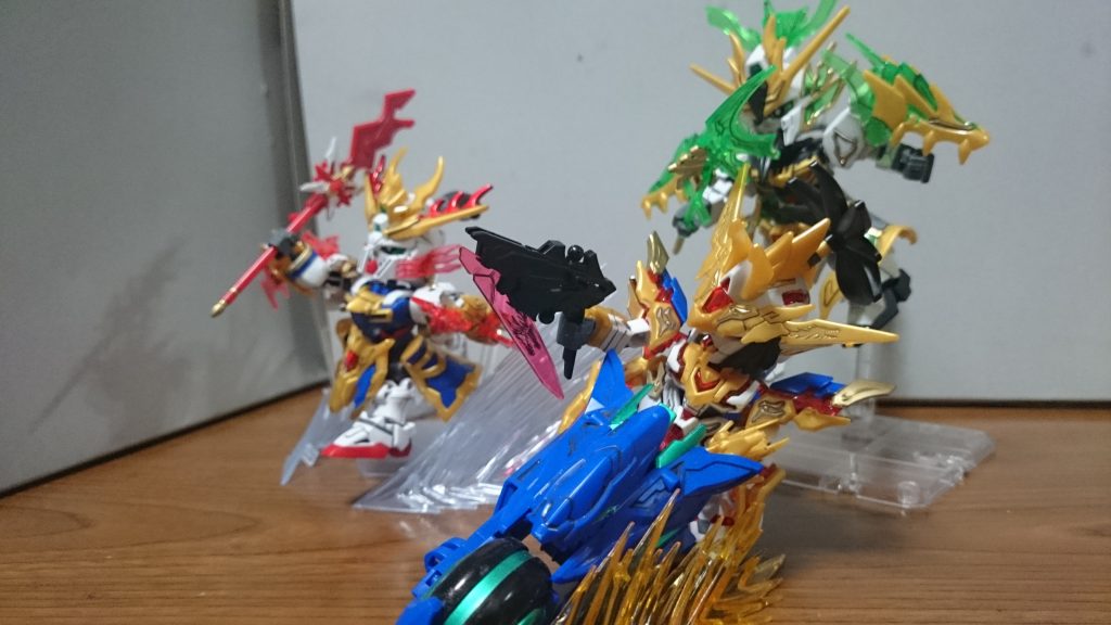 出陣！
バイクやバグもいっしょに発売されてはいたんスけど、バイクはそこそこ塗装箇所多めだし、趙雲のものをしばらくは流用したらいいかなーって。バグは……一先ず今回はいいかなって。SDみっつも買ったから塗装で疲れるだろうし…