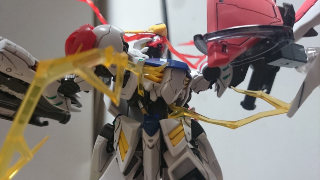「動きが、見えない…」