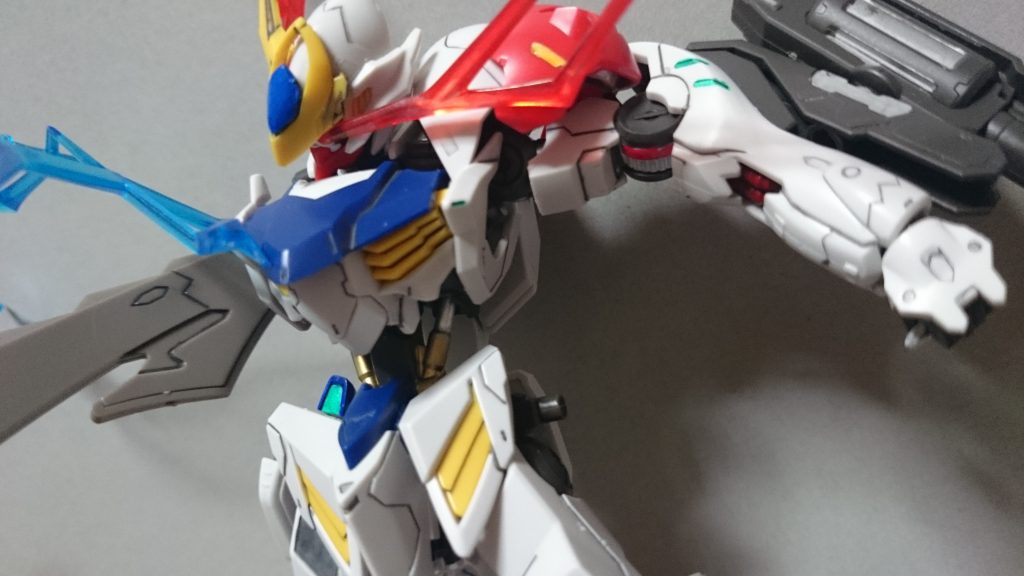 「あっぶねぇ、なぁ!」