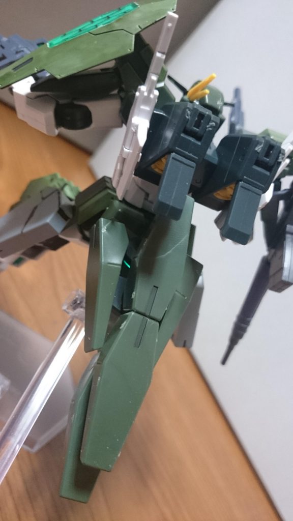 ・GNドライヴ&GNシールドビット

本家とはビットの総数がいくつか足りないけど、こちらも装備
では以下アクションっス～