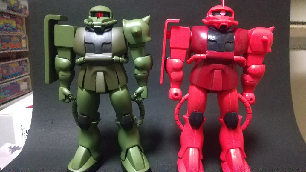 素組少佐と。こだわりは全高を変えない、大きくいじらない、でも頑張る。です