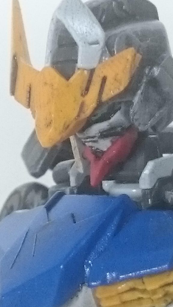 頬のフレームはエクシアの頬をしてます