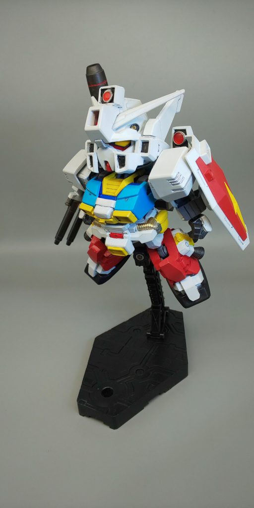 BB戦士オリジナルマスクも装着出来るように加工。