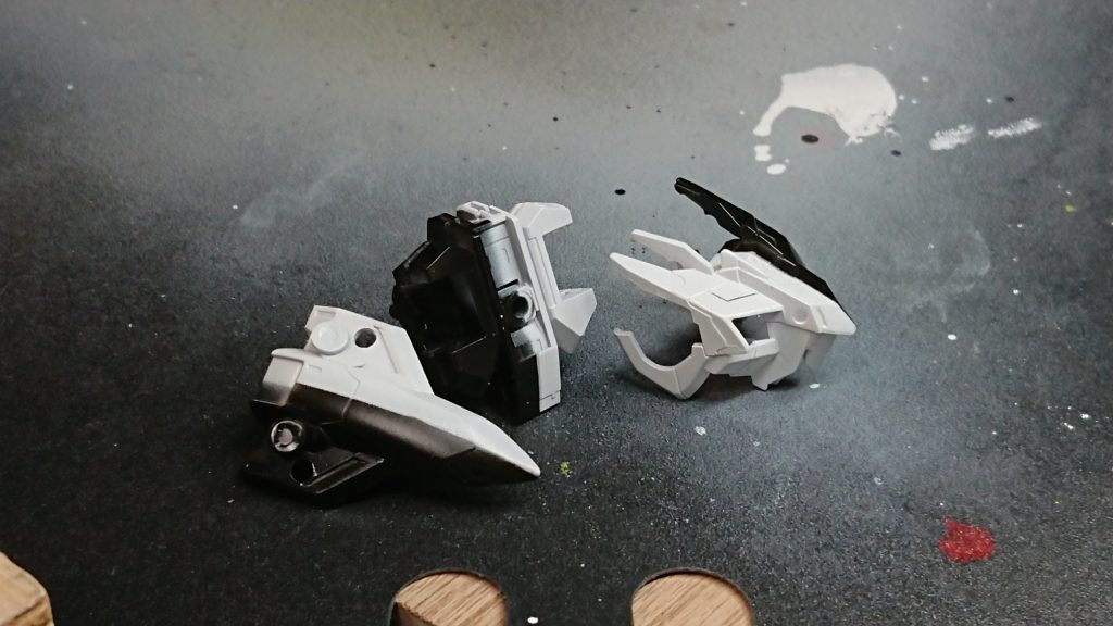 左右違う塗装がうまくいきました。この時の感動はすごかった。