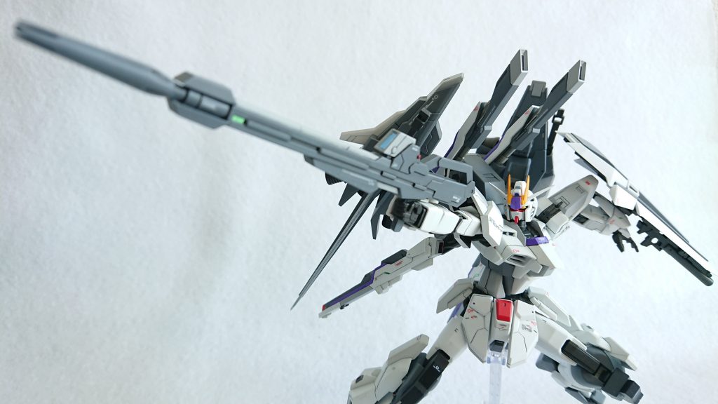 ビームライフル気に入らないとこ削って砲身をビームマグナムのものに置き換え