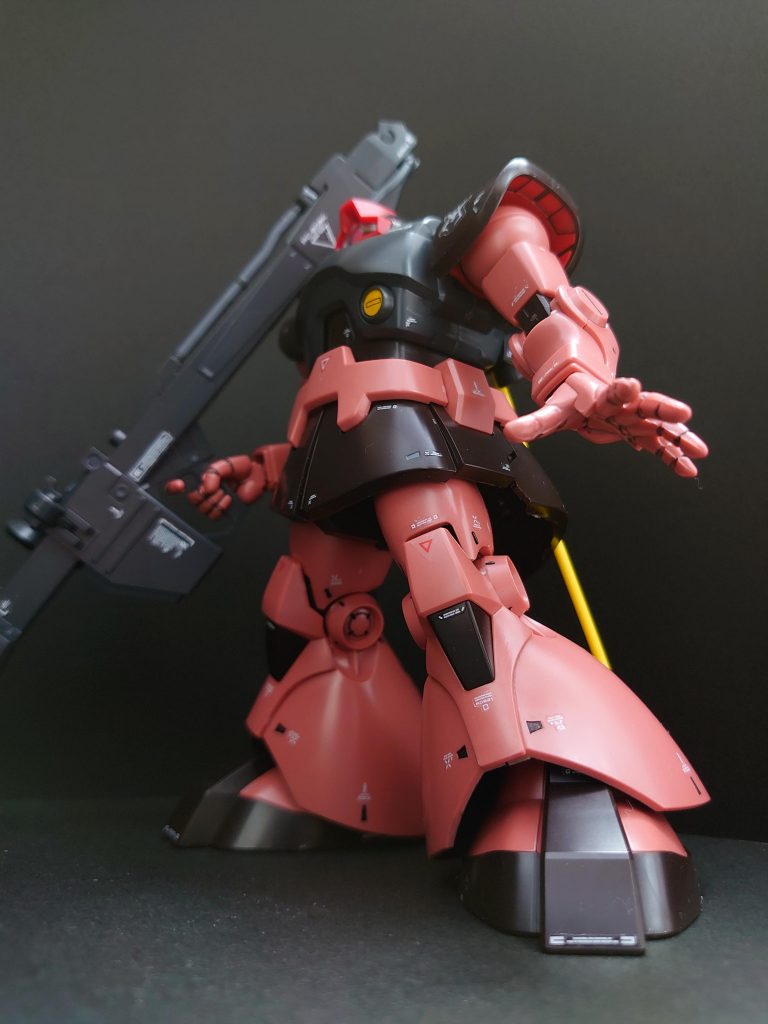 巷ではRGジオングが盛り上がっておりますが、あえて僕は小説版シャアの最終決戦搭乗機を投稿します（笑）