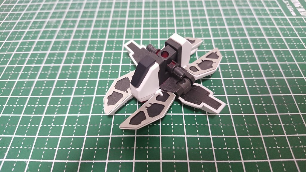 しっかりアーマー裏もディテールup見えないけど