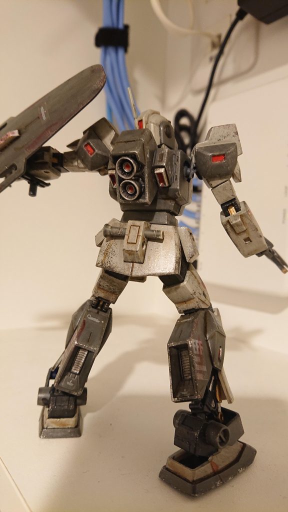 家の下駄箱内のブレーカー前で撮影。元々、ＵＣカラーだったものをロービジカラーで塗装し汚しました。 