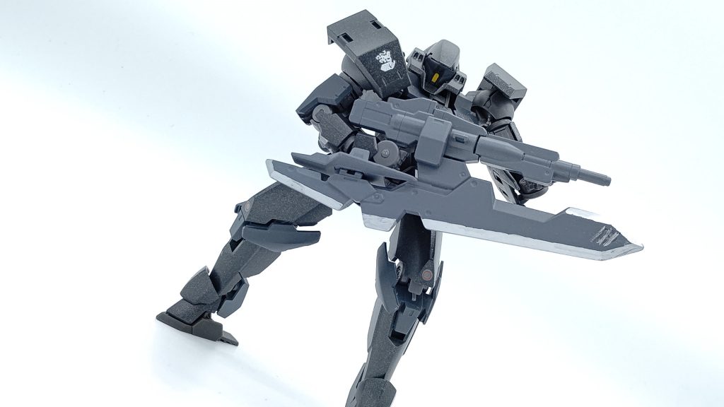 マルチウエポン、どうして鈍器と銃器をまとめたんだろう…(アイコンに使用している写真です)