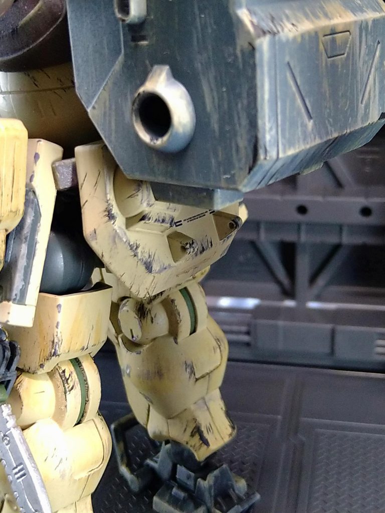 腰部に貼付けました。