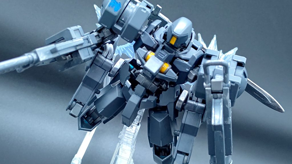 ブースターパック装備仕様(武装)ライフル、バズーカ、バトルブレード