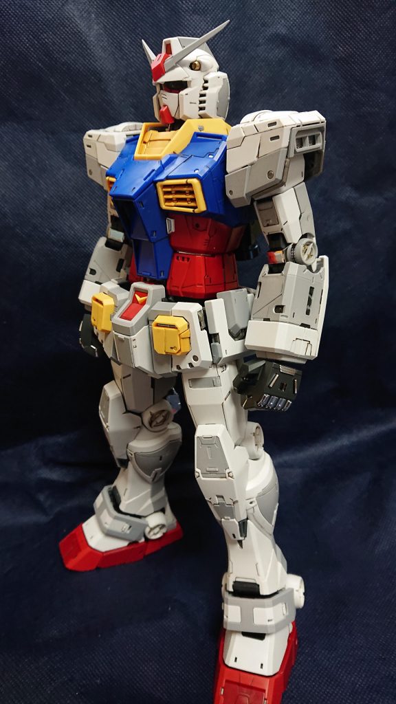 PHASE04外装パーツ装着💡色のメリハリを付けるために、ライトグレーだけ吹きました