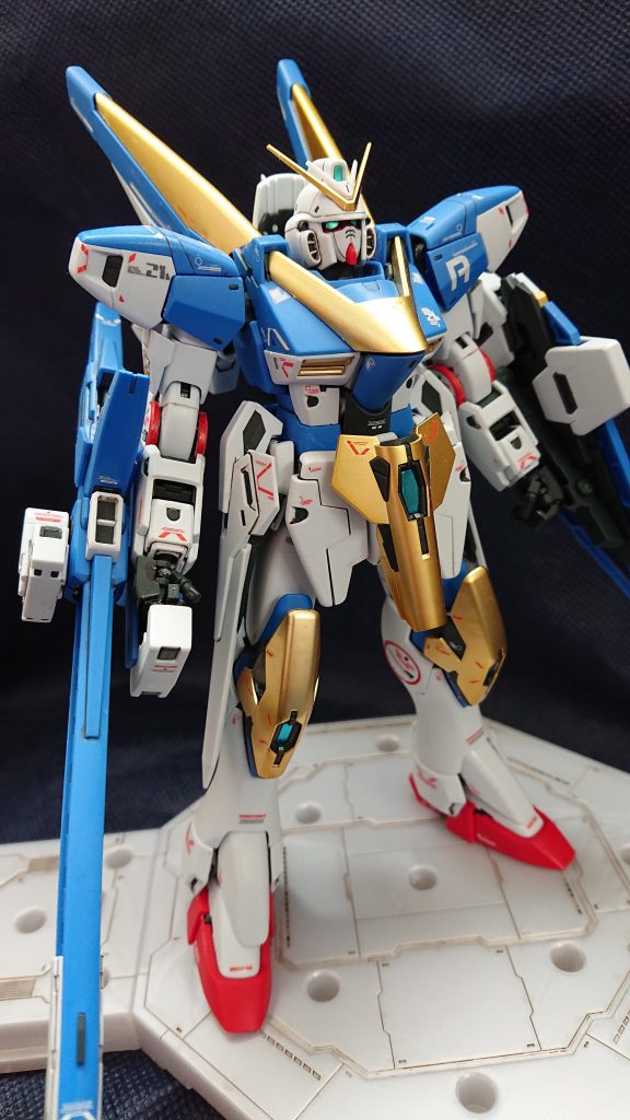 Ｖ２アサルトガンダムあれ？肩の装備が足りないか？！