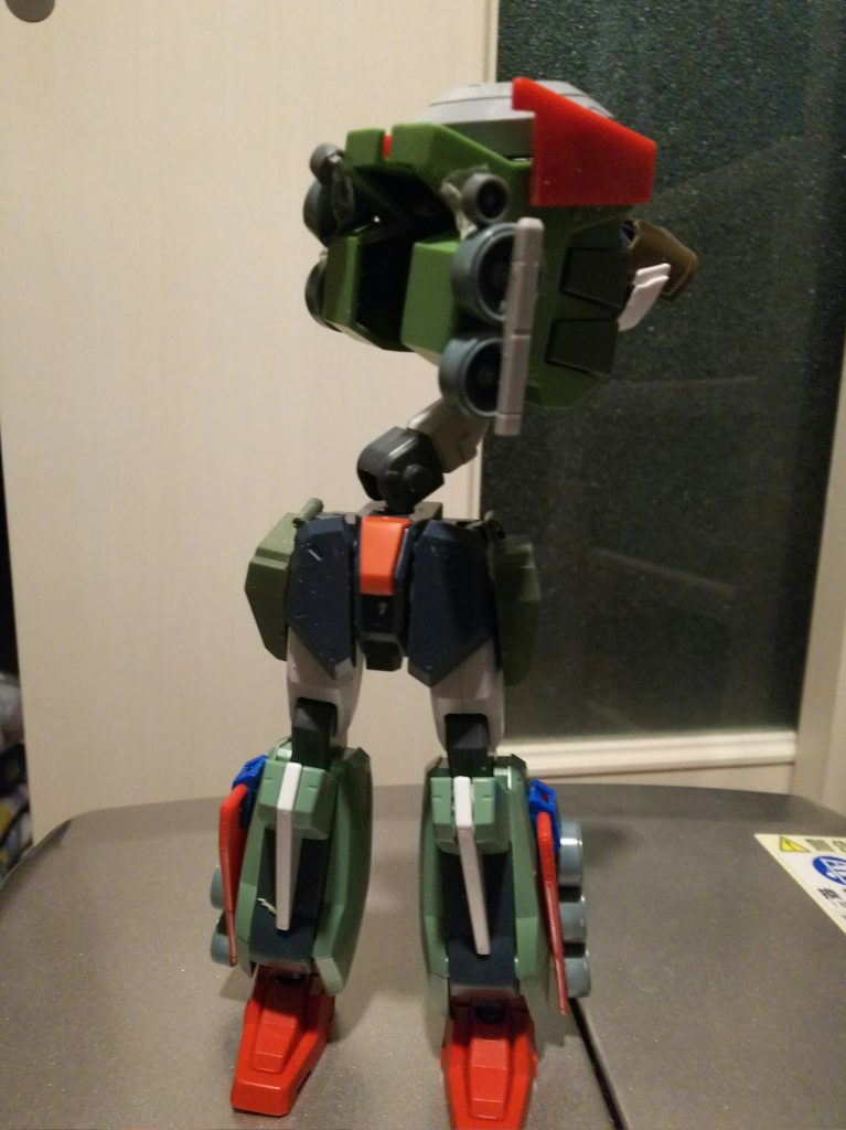 中のギミックはこんな感じ。これのせいで背骨が弱いです💦