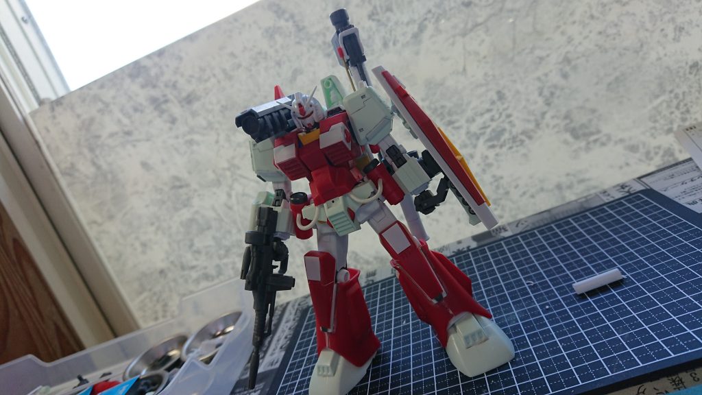 塗装前です。
基本的に旧キットとHGoriginガンダムのニコイチです。
後はプラ板やらディテールアップパーツを使ってます。