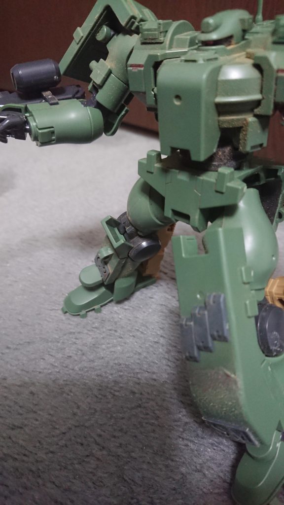 30MMのランナー、パーツを使い、タミヤのウェザリングマスターで汚しを入れました。