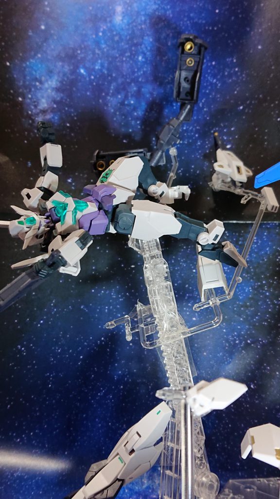 ちょいズーム。余ったランナーやセロテープが見えますねw