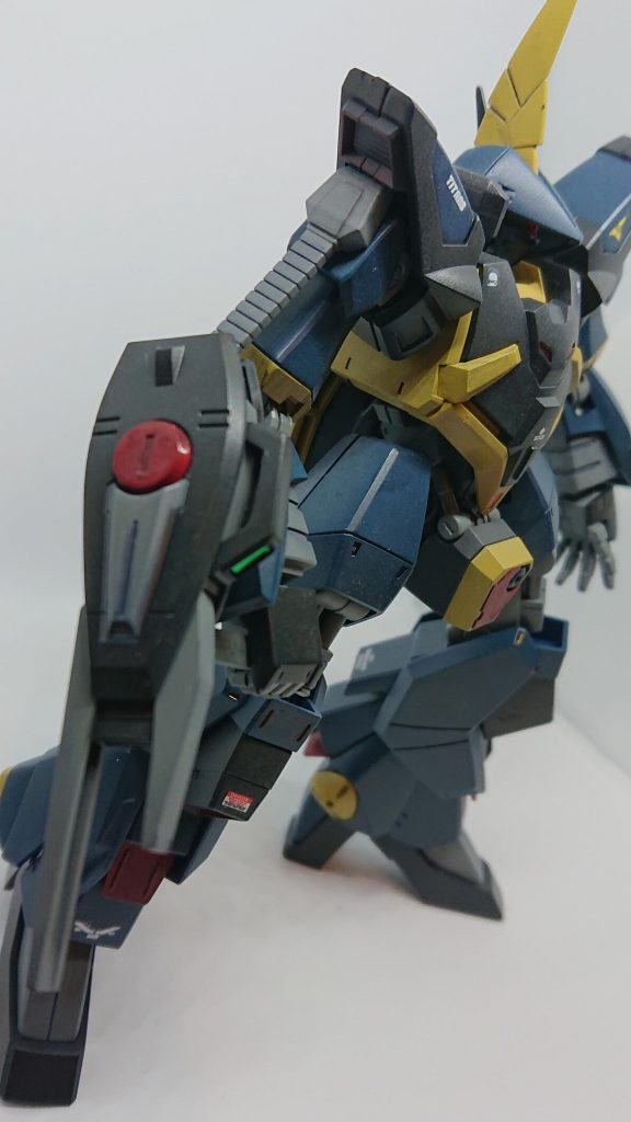 ビームライフルは持たせてみました。