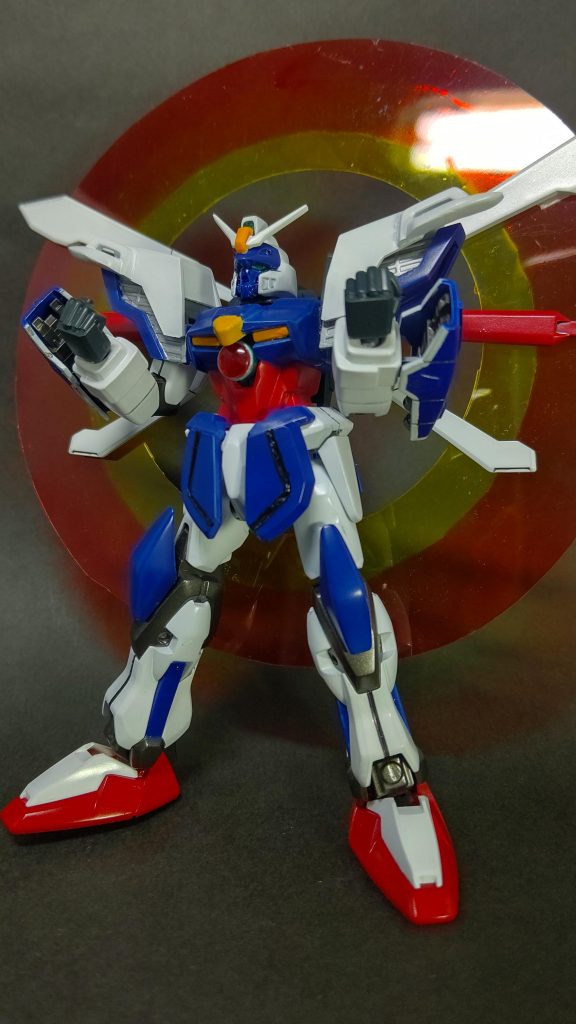 スーパーモード?ハイパーモード?日輪も透明のプラ板から自作。肩の内部は色合い的に金より銀で。